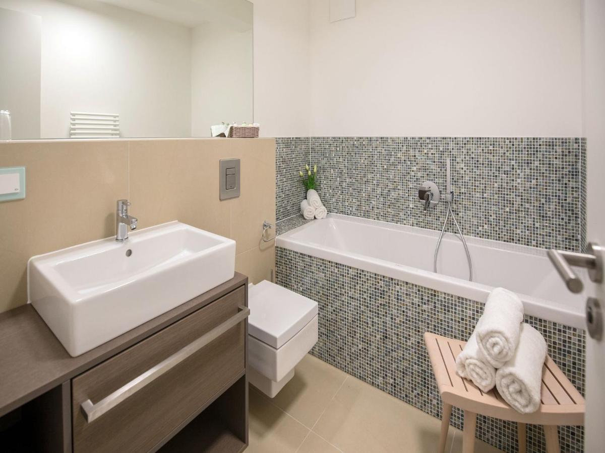 Duenenresidenz Prora - Ferienwohnung Mit Meerblick, 2 Schlafzimmern Und Balkon Np-403 Binz Ngoại thất bức ảnh